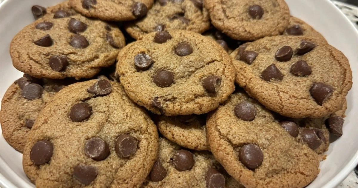 Step-by-step preparation of the chocolate chip cookies no brown sugar recipe, showing dough mixing.